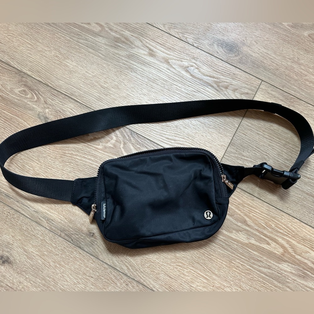 lululemon athletica Black Belt Bag for Men